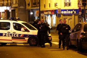 Жертвами атак в Париже стали не менее 40 человек; очевидцы говорят о стрелках в городе