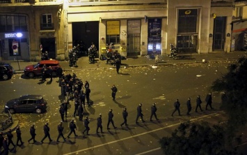 В разных частях Парижа убиты пять террористов