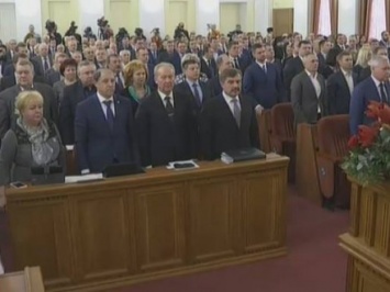 Депутаты Харьковского горсовета почтили минутой молчания всех погибших на Майдане и в зоне АТО
