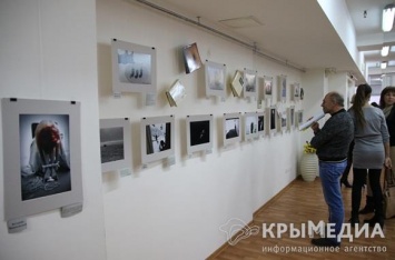 В Симферополе открылась фотовыставка «Субстанция» (ФОТО)