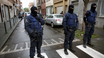 В Брюсселе проходят 6 спецопераций по поимке возможных пособников одного из парижских террористов