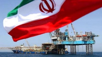 Иран готов к удвоению экспорта нефти после снятия с него санкций