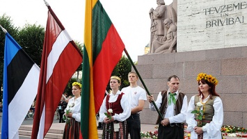 Балтия не намерена вступать в коалицию против ИГ из-за России