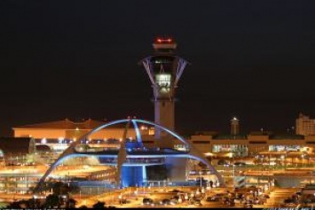 США: Аэропорт Лос-Анджелеса создает специальный зал для богатых и знаменитых