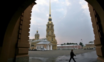 В Петербурге началось вскрытие гробницы императора Александра III, - источник