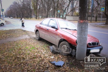 ДТП в Кривом Роге: Nissan подрезал Daewoo и скрылся с места аварии