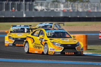 LADA Vesta впервые выступит на ночной гонке финала WTCC в Катаре