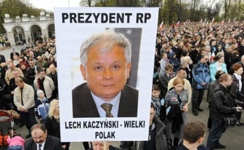 Польша возобновит расследование Смоленской катастрофы, в которой погибло руководство страны