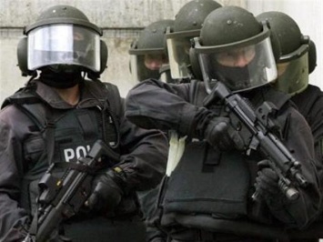 В Германии подтвердили арест возможного продавца оружия парижским террористам