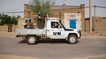 Три человека погибли в результате обстрела базы миротворцев в Мали