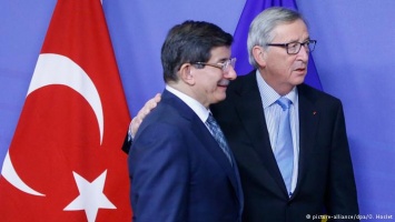 В ЕС согласовали сроки введения безвизового режима с Турцией