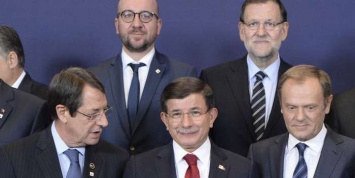 Турция и Евросоюз достигли соглашения в вопросах о мигрантах - Туск