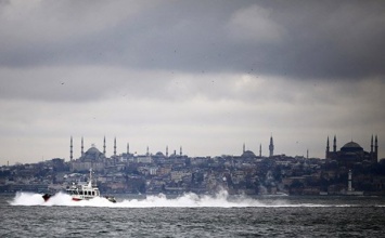 В НАТО заявили, что Турция не будет закрывать Босфор для российских кораблей