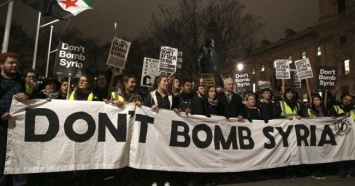 В Лондоне выразили протест против авиаударов по ИГИЛ в Сирии