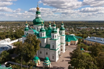 Прокуратура проверит правомерность выделения митрополиту УПЦ МП земли на территории Троицкого монастыря в Чернигове