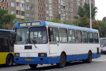 В Киеве на Большой Кольцевой автобус насмерть сбил мужчину