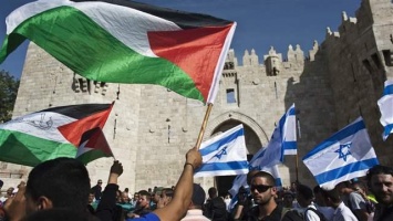 В Иерусалиме палестинец ранил ножом израильского полицейского