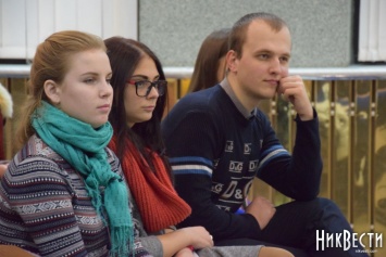 Николаевским студентам презентовали программу «Школа помощника депутата»