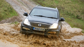 SsangYong модернизировал внедорожник Rexton