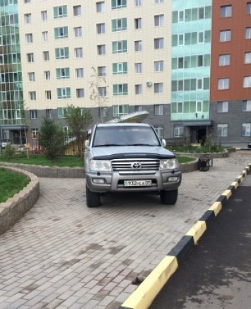 Бердянский мэр решил бороться с незаконными парковками