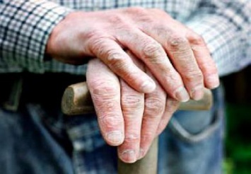 В криворожской маршрутке 84-летняя женщина получила 2 перелома