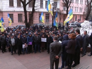 Аграрии на Буковине начали акцию протеста