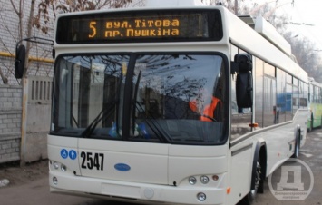 Днепропетровск получил два новых троллейбуса (Фото)