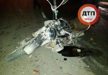 В Волынской обл. мотоциклист врезался в "УАЗ" и погиб на месте ДТП