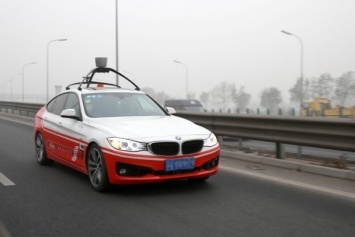 Китайский поисковик Baidu вывел на тесты беспилотный автомобиль