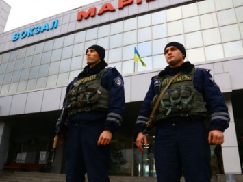 Полиция усилила проверки на автовокзалах и железнодорожных станциях в Донецкой области