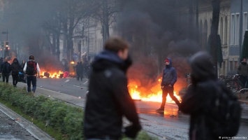 В ходе беспорядков в Лейпциге пострадали 69 полицейских