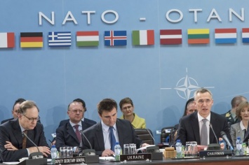 НАТО может пригласить Украину на июльский саммит в Варшаве