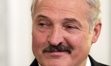 Лукашенко возвращается из Москвы без авиабазы и кредита