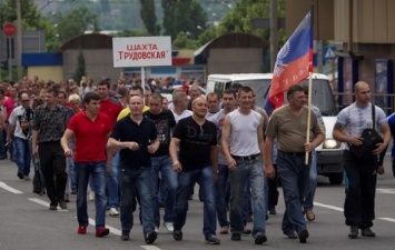 На Донбассе рабочие готовят массовые протесты против боевиков
