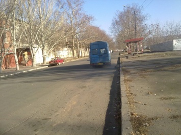 В Николаеве пассажиры пожаловались на дымящуюся маршрутку с "душком"