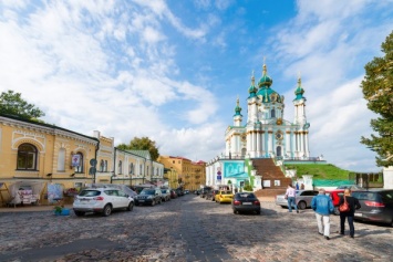 Историческому месту в Киеве угрожает оползень - киевляне