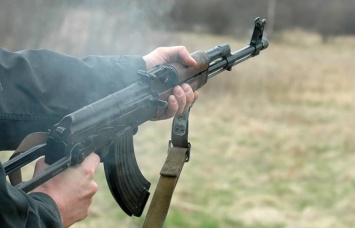 В Запорожской обл. военный застрелился из автомата после ссоры с женой, - источник