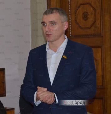 Мэр Николаева рассказал, кто виноват в беспорядке с "позвонишками" в городе