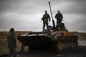 Боевики с начала суток 13 раз стреляли в сторону позиций украинских военных, - пресс-центр АТО