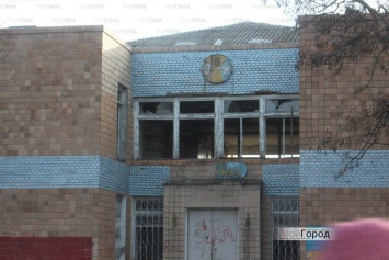 Николаевские нардепы пока не отреагировали на обращение городских властей по разрушенному зданию в центре Снигиревки