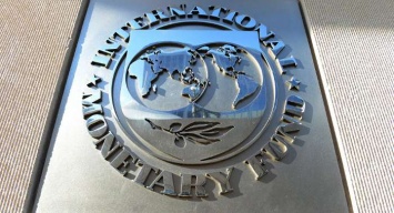 МВФ может не согласовать с Украиной изменения в бюджете - Яресько