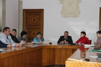 Сенкевич дал распоряжение учебным заведениям публиковать отчеты о собранных с учеников деньгах