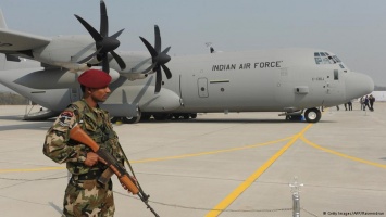 Экстремисты атаковали военную базу в Индии