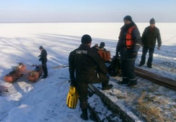 В Днепропетровске водолазы изъяли труп мужчины