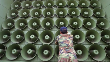 Сеул возобновит радиопропаганду на границе с КНДР