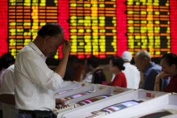 Рынки Китая закрыты из-за нового обвала