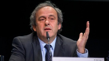 Мишель Платини отказался от борьбы за пост президента ФИФА