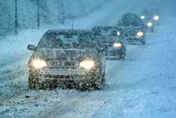 В Кировоградской обл. 9 автомобилей застряли в снежных заносах, – ГосЧС