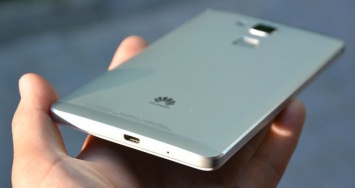 Продажи смартфона Huawei Mate 8 превысили миллион устройств