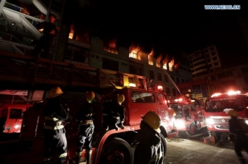 В столице Мьянмы пожар на рынке уничтожил 1,6 тысячи магазинов